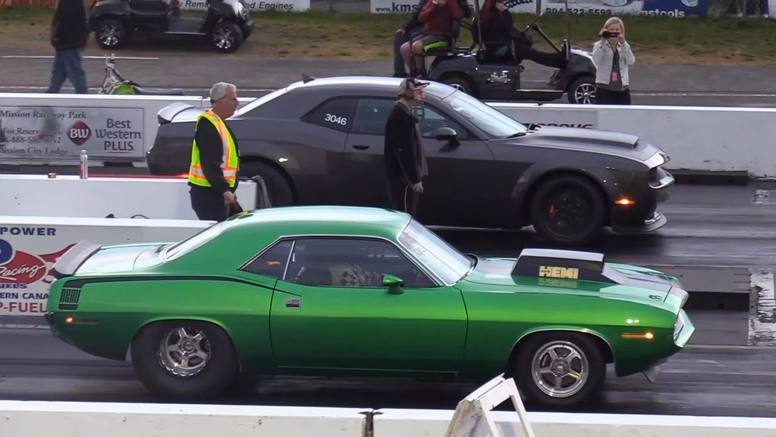 classic-hemi-cuda-smokes-the-dodge-demon-in-an-epic-2026-drag-race-duel-image-0