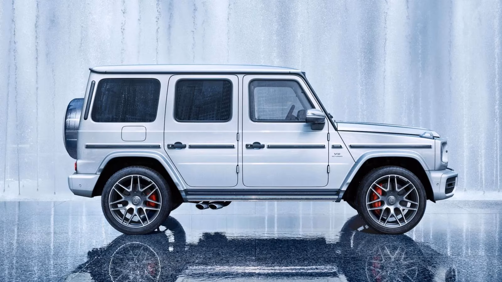 why-the-mercedes-benz-g63-amg-remains-a-legendary-luxury-suv-image-0