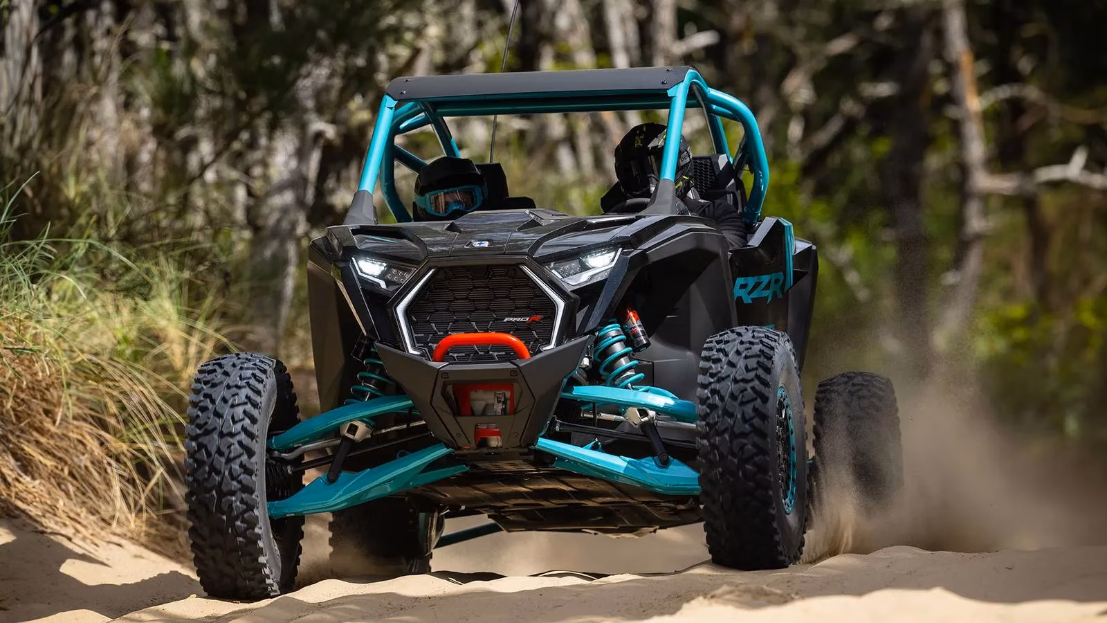 the-2025-polaris-rzr-pro-series-a-symphony-of-sand-and-comfort-image-0